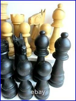 2b4 32 pions de jeu d'échec Art Déco en buis blond et buis noirci