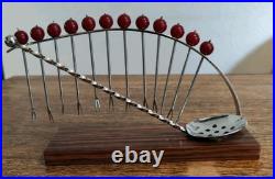 ANCIEN SERVICE PORTE PIQUE A APERITIF/ COCKTAIL /CERISE ART DECO Métal Chromé ANCIEN SERVICE PORTE PIQUE A APERITIF/ COCKTAIL /CERISE ART DECO Métal Chromé