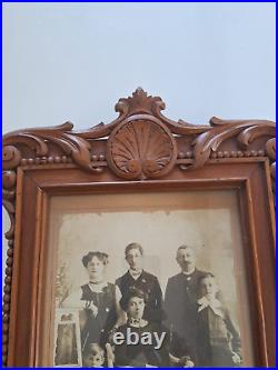Ancien Cadre photo art déco, bois sculpté. Old art deco picture frame, carved wood Ancien Cadre photo art déco, bois sculpté. Old art deco picture frame, carved wood