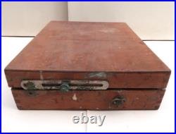 Ancien Coffret de Peintre 31x24Cm avec Palette Modéle Déposé circa 1920-30 Ancien Coffret de Peintre 31x24Cm avec Palette Modéle Déposé circa 1920-30
