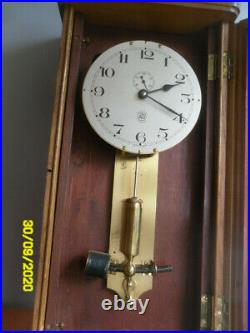 Ancienne Pendule Electrique ATO, Léon Hatot, No Bulle Clock Brillié