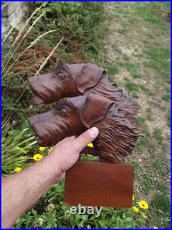 Ancienne sculpture en bois tête de chien de chasse Art Déco signée A. E. F Ancienne sculpture en bois tête de chien de chasse Art Déco signée A. E. F