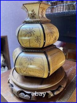 Art d'Asie Vase pagode en bambou assemblé sur socle bois