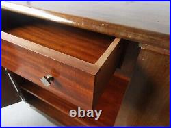 Buffet WOOD WOOD Art Deco 1930/1940 Bois 2 portes 2 tiroirs Motifs Metal