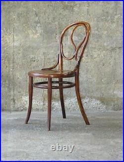 Chaise N°20 dite OMEGA bistrot assise bois décorée 1890 (No thonet)
