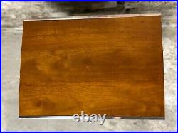 Chevet / table style Art Déco en bois teinte noyer et chrome