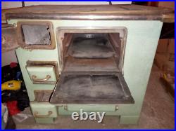 Cuisinière poêle à bois De Dietrich émaillée ancienne art déco 40's wood stove Cuisinière poêle à bois De Dietrich émaillée ancienne art déco 40's wood stove