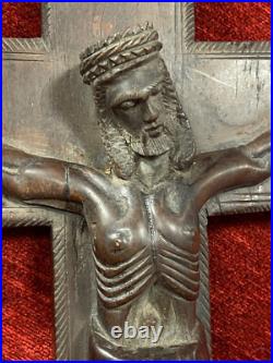 Exceptionnel grand crucifix Art Déco bois exotique croix Jésus Christ Exceptionnel grand crucifix Art Déco bois exotique croix Jésus Christ