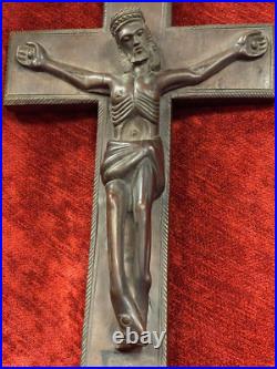 Exceptionnel grand crucifix Art Déco bois exotique croix Jésus Christ Exceptionnel grand crucifix Art Déco bois exotique croix Jésus Christ