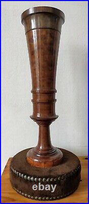 Grand vase en bois précieux hauteur 50cm avec la base