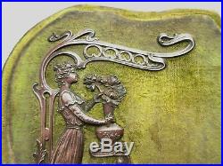 Grande boite à bijoux Art Nouveau capitonnée, bois et velours, Déco femme bronze