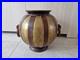 Important_vase_boule_par_Gustave_Serrurier_Bovy_dinanderie_laiton_bois_Art_Deco_01_zcnv