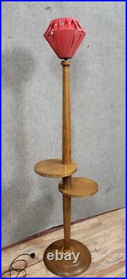 Lampadaire serviteur style Art Déco Période 1940-1950 en bois teinté Lampadaire serviteur style Art Déco Période 1940-1950 en bois teinté