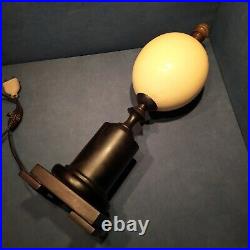 Lampe d'époque Art Déco en Ébène et Oeuf H. 45cm Ancienne. 1930