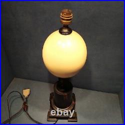 Lampe d'époque Art Déco en Ébène et Oeuf H. 45cm Ancienne. 1930