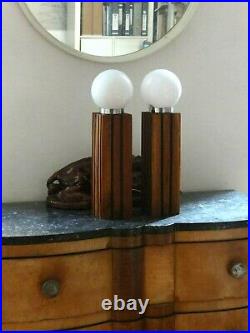 Paire lampes design vintage Art Deco brutaliste bois chene massif brut opalin