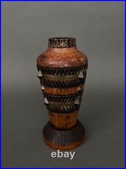 Vase Art déco en bois sculpté 1930 par J. Perard M3083